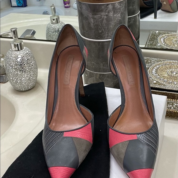 Hugo Boss - Picture 2 of 7